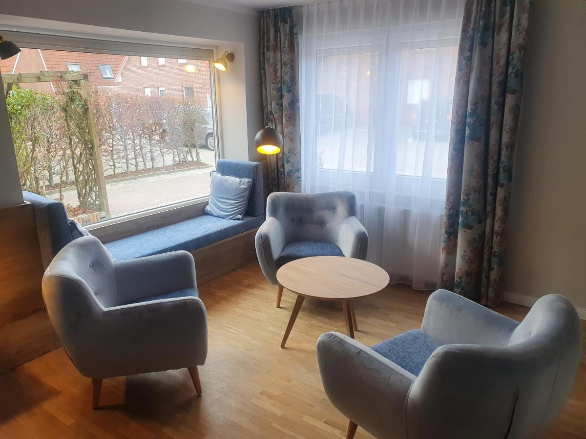 Am Bahnhof Apartment *